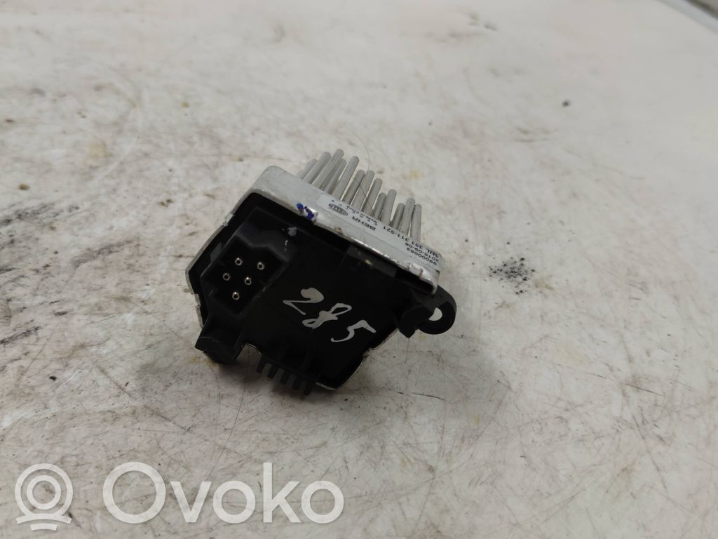 BMW 3 E46 Pečiuko ventiliatoriaus reostatas (reustatas) 