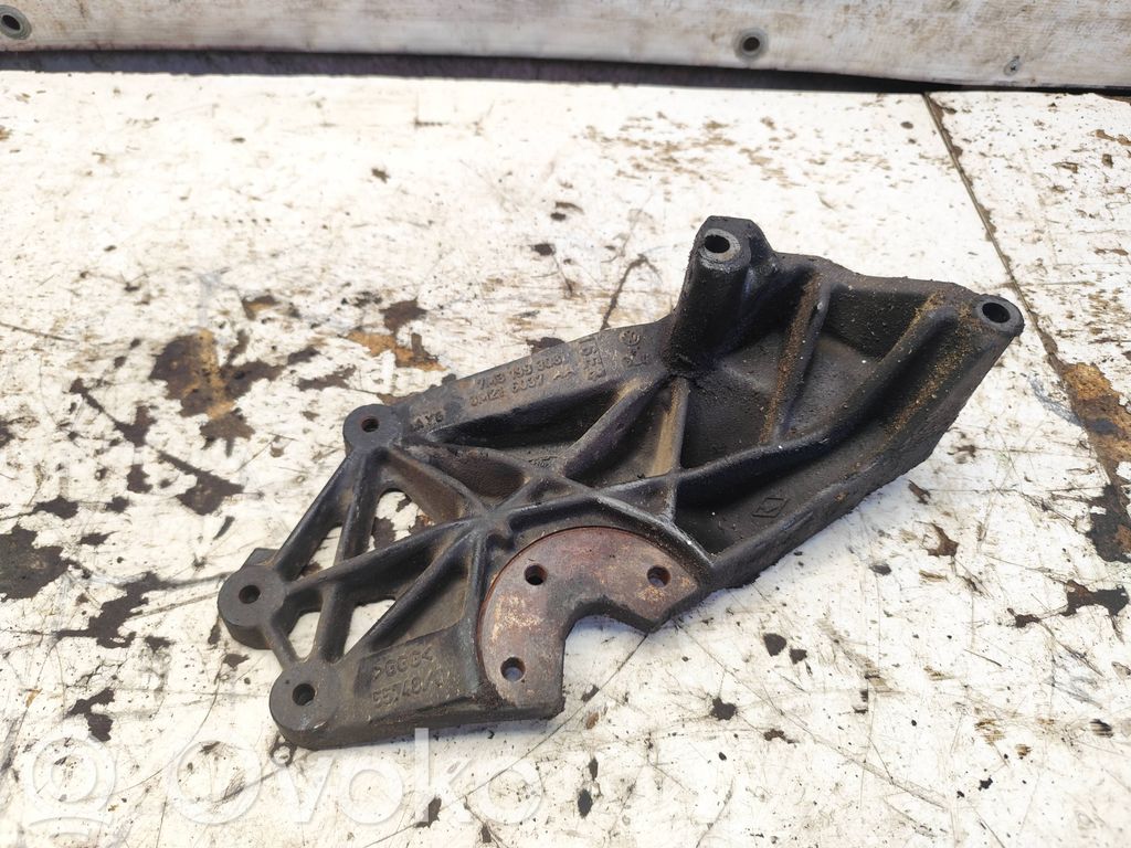 Engine mounting bracket   7M3199308