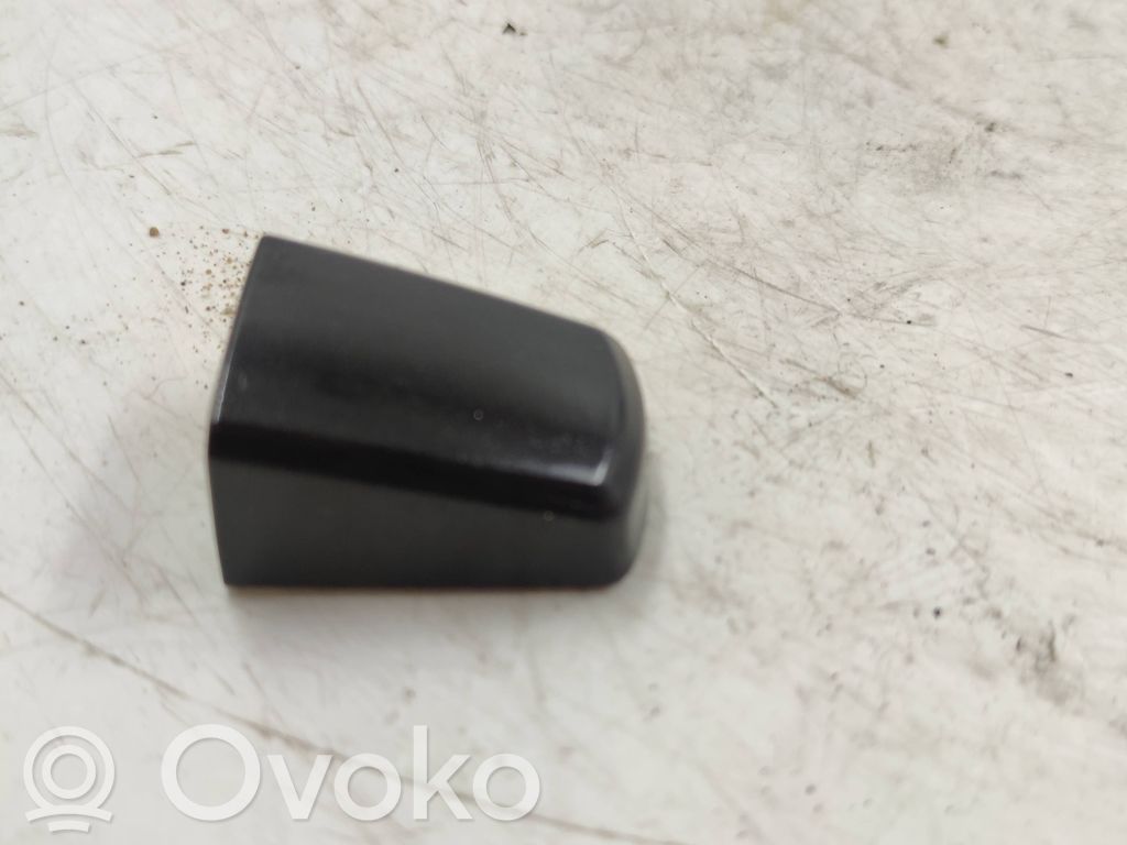 Opel Vectra C Osłona klamki drzwi tylnych 