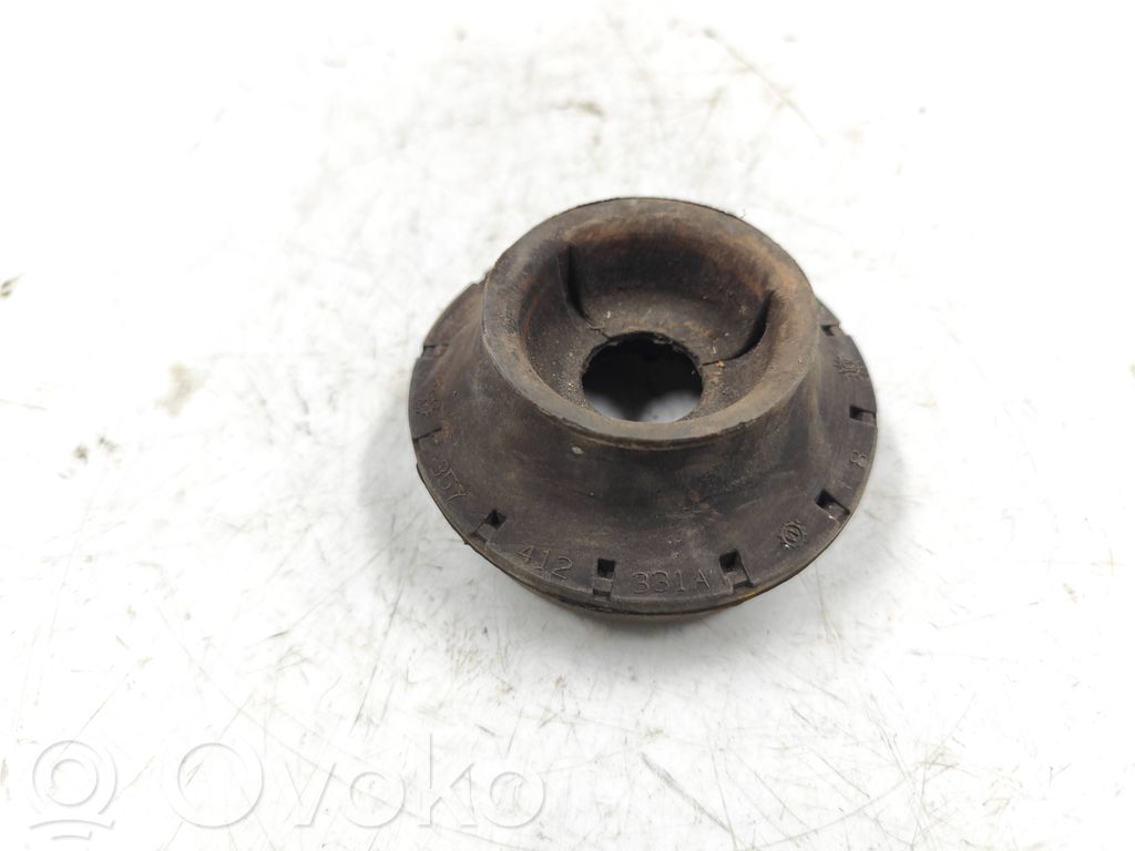 Volkswagen Golf III Coil spring mount 