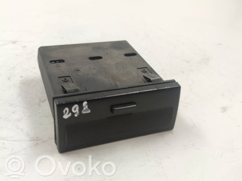 Audi A4 S4 B5 8D Compartimiento/consola central del panel 