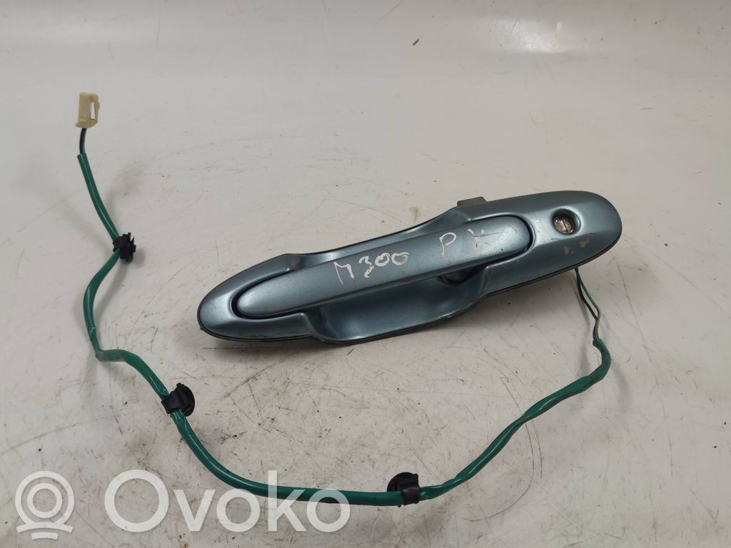 Mazda MPV II LW Ārējais atvēršanas rokturis 