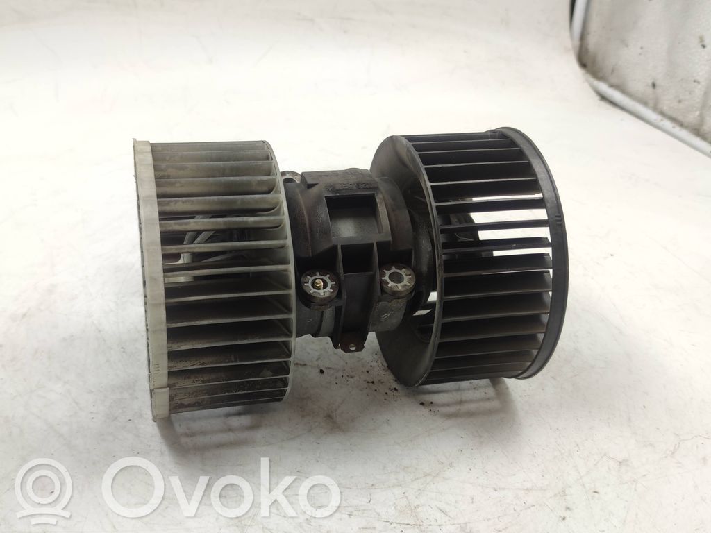 Mazā radiatora ventilators   B7521