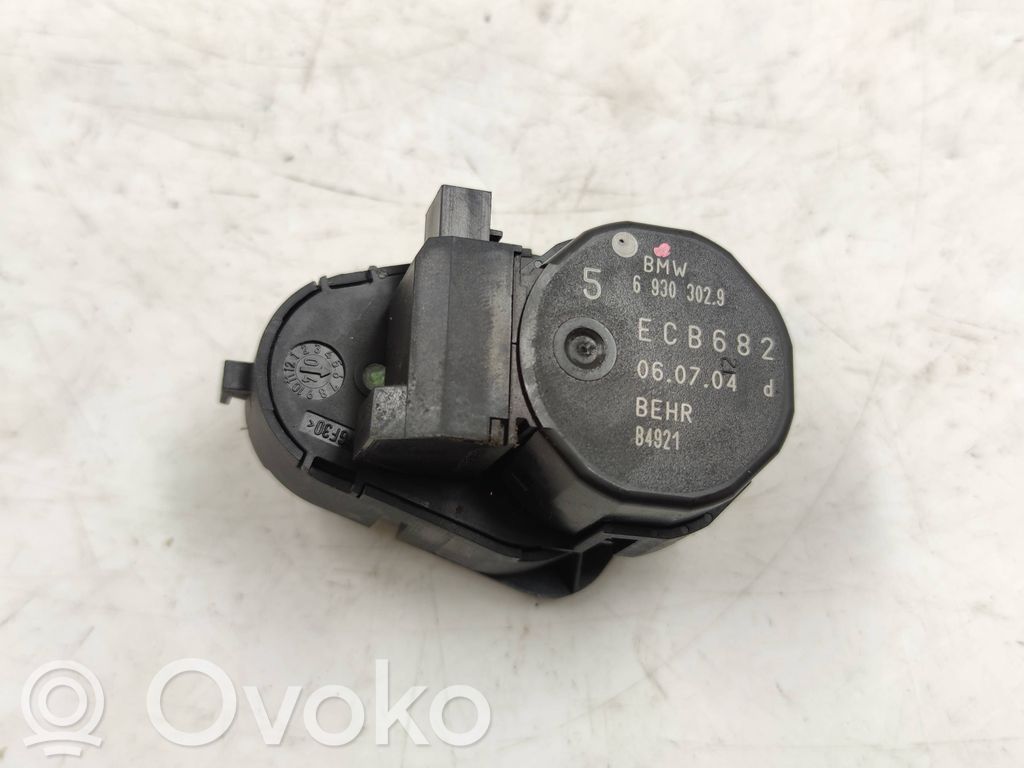 Oro sklendės varikliukas   6930302,ECB682
