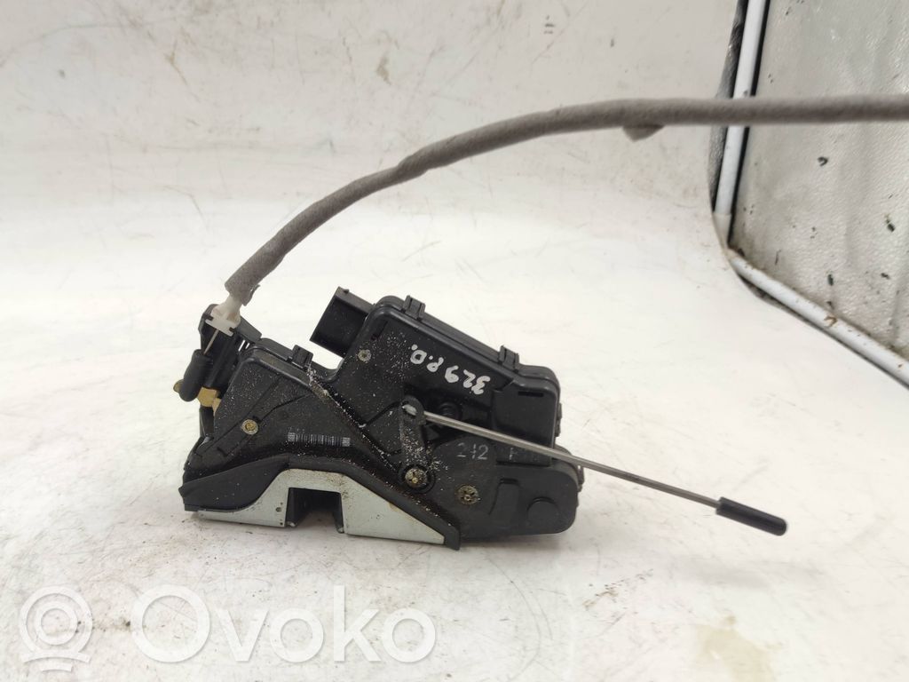 BMW 3 E46 Front door lock 