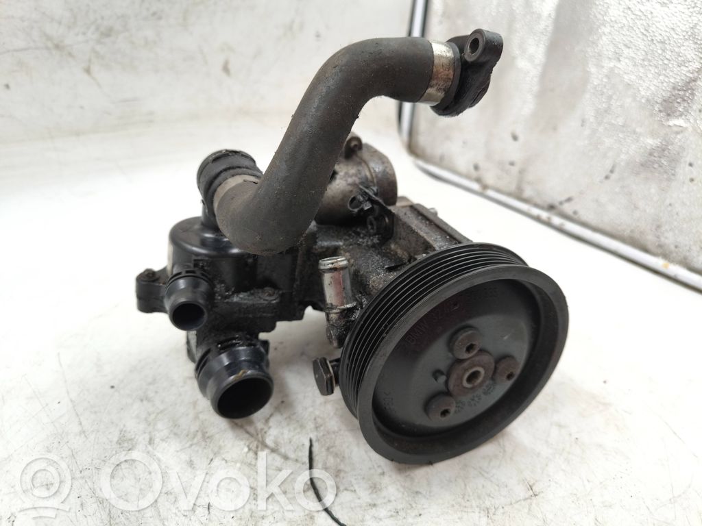 BMW 1 E81 E87 Power steering pump 
