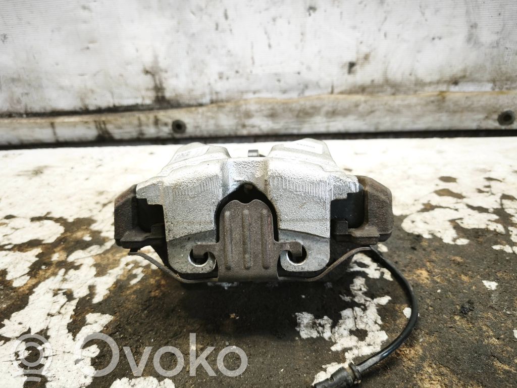 Front brake caliper   592808,230818,PU131363