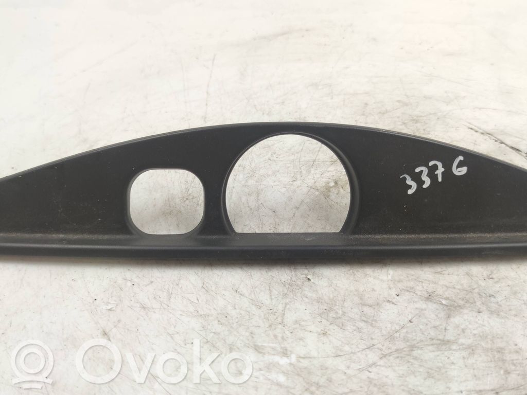 Other trunk/boot trim element   8233370