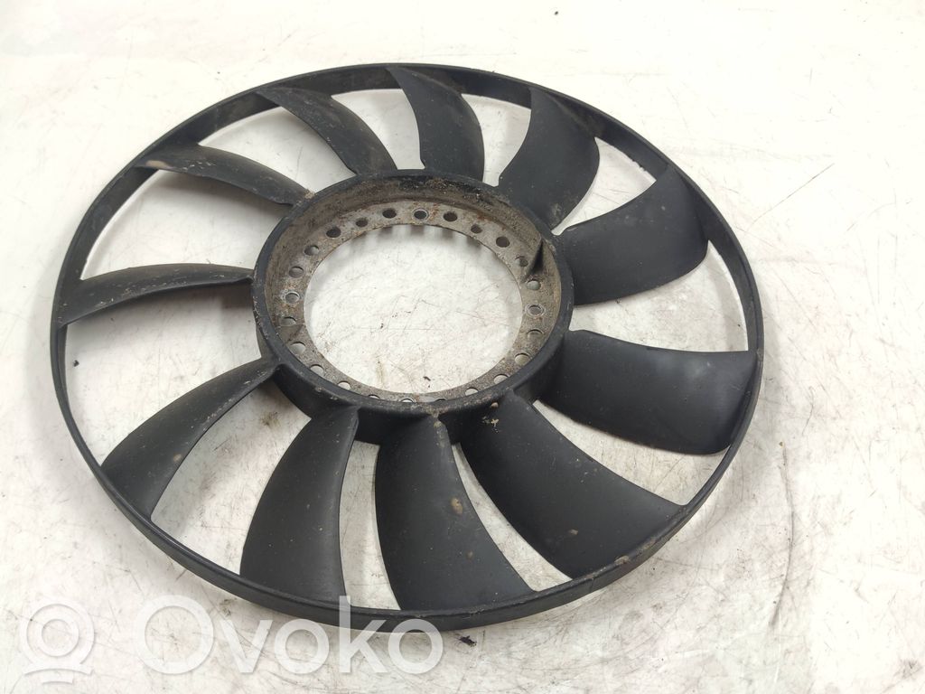 Impulsor de ventilador   058121301