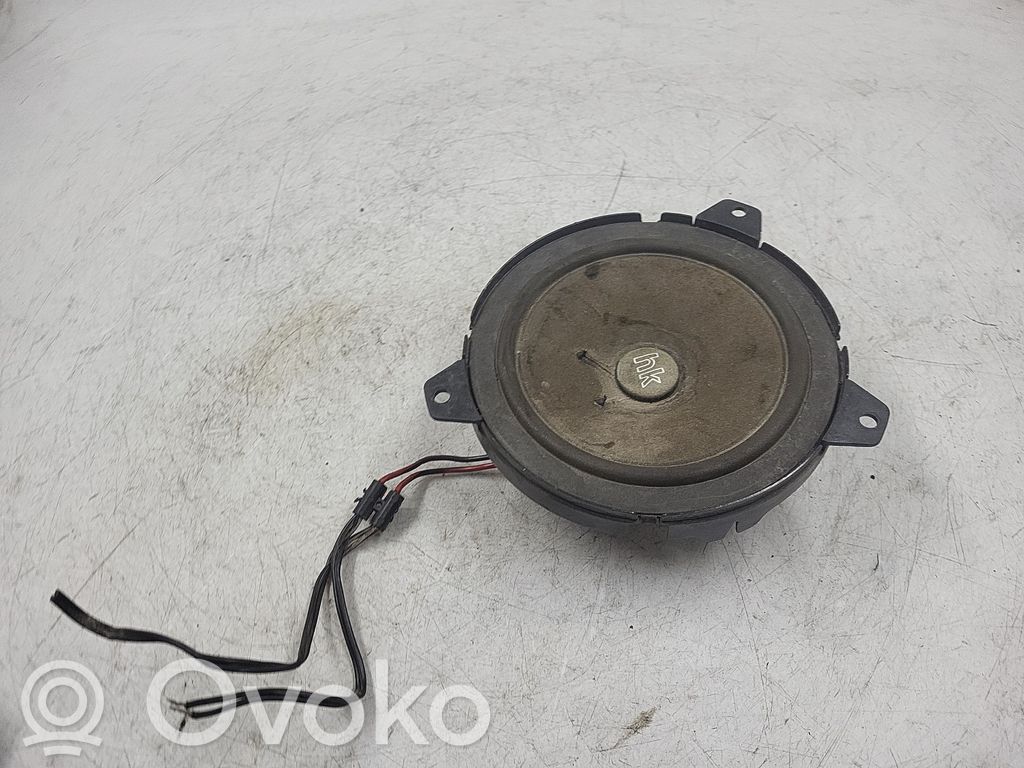 BMW 3 E46 Front door speaker 