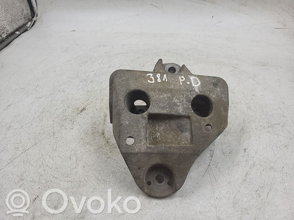 Renault Kangoo I Moottorin kiinnikekorvake (käytetyt) 
