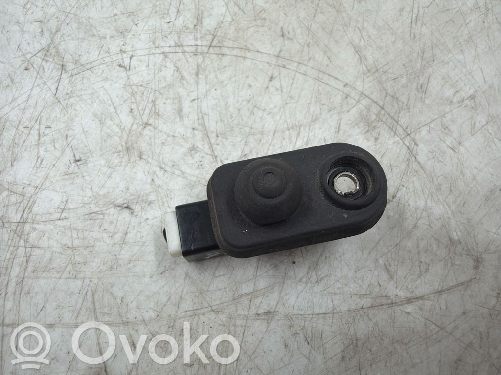 Mitsubishi Lancer X Sensor de la puerta trasera 