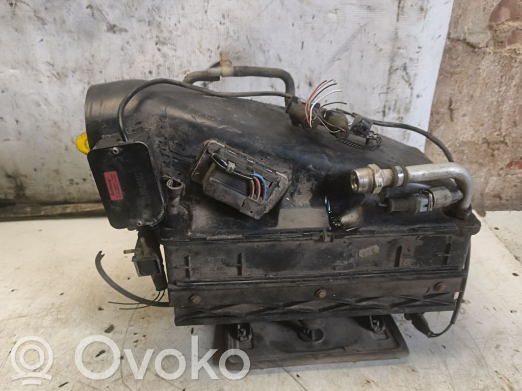 Audi A6 S6 C4 4A Nagrzewnica / Komplet 