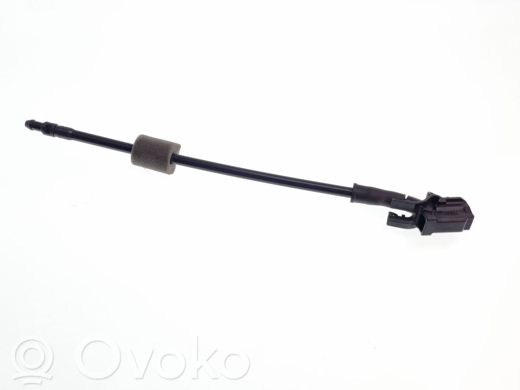 Chrysler Pacifica Windshield washer spray nozzle 