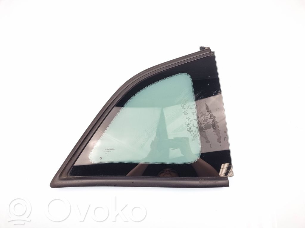 Dodge Challenger Rear side window 