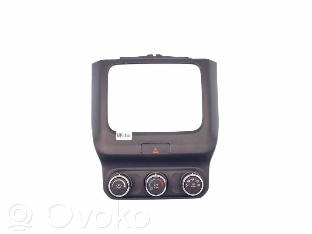 Ram 1500 DT Panel klimatyzacji 