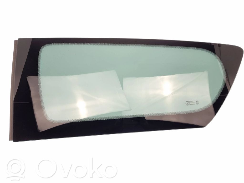 Chrysler Pacifica Rear side window 