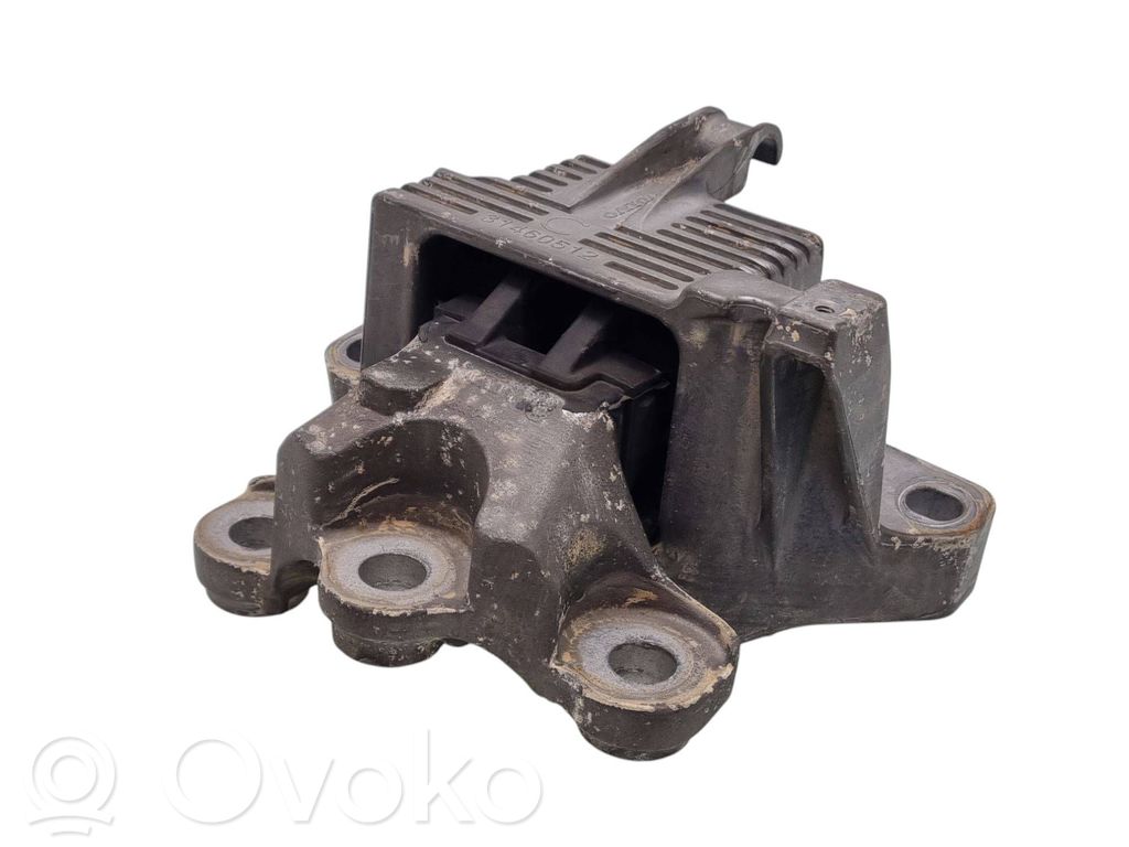 Volvo XC40 Engine mount bracket 