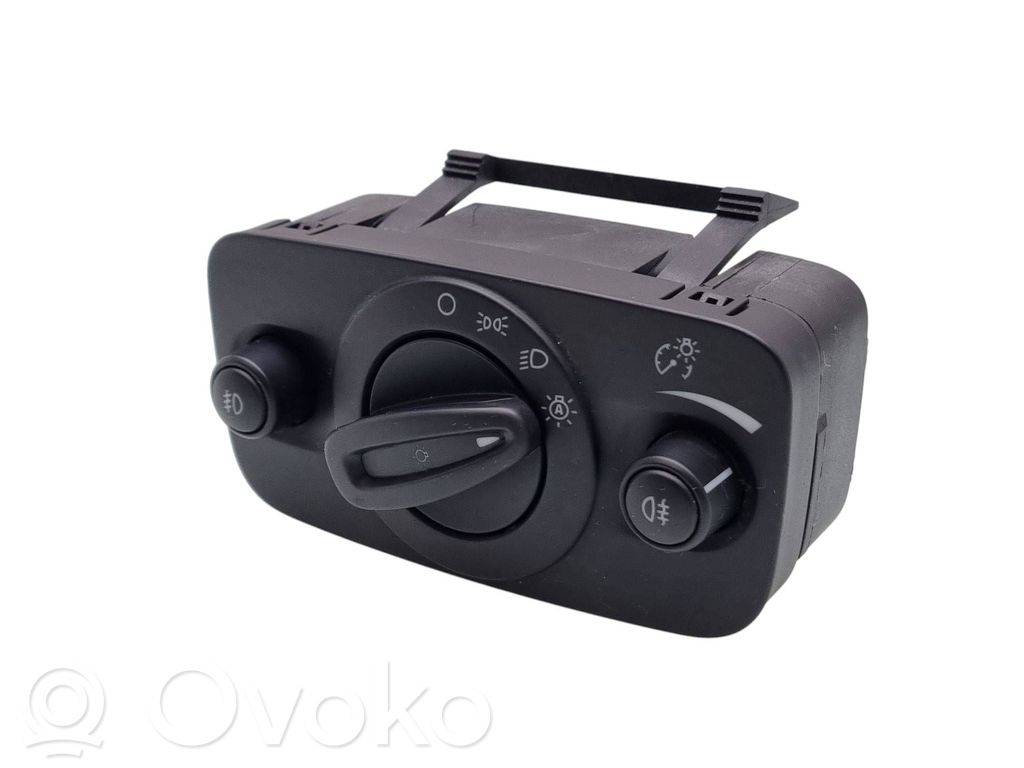 Ford Kuga II Light switch 