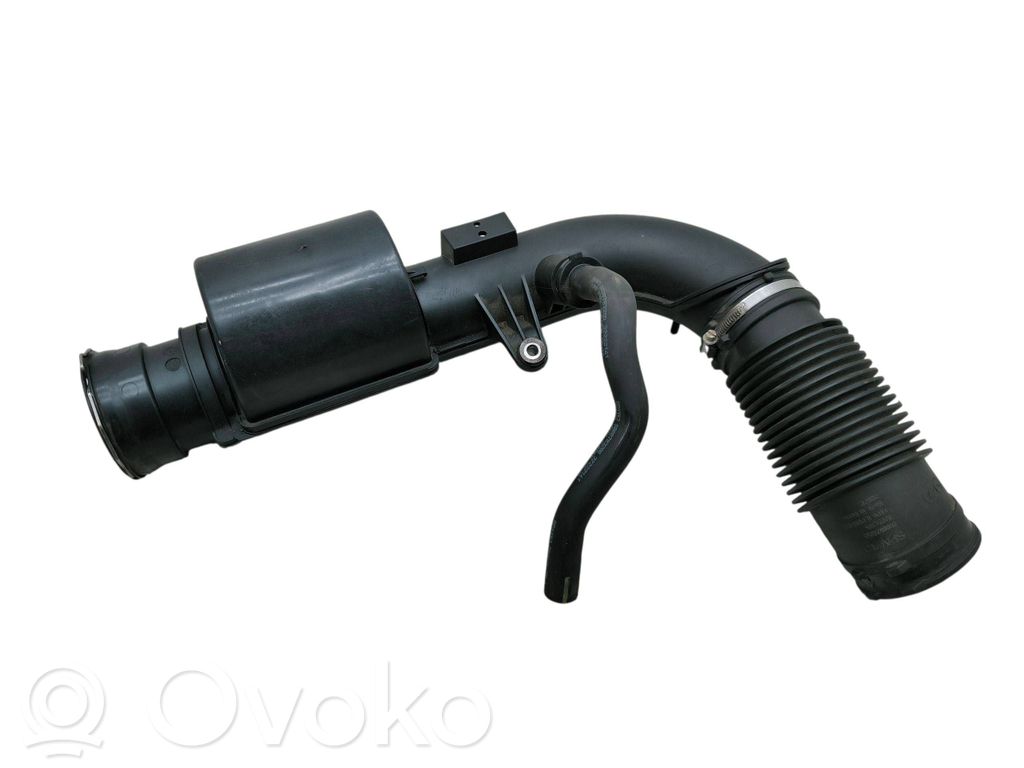 Volvo XC40 Air intake duct part 