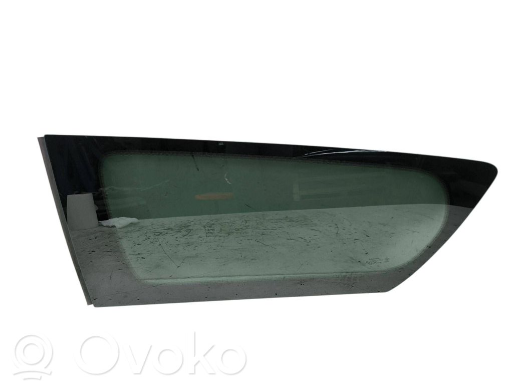 Chrysler Pacifica Rear side window 