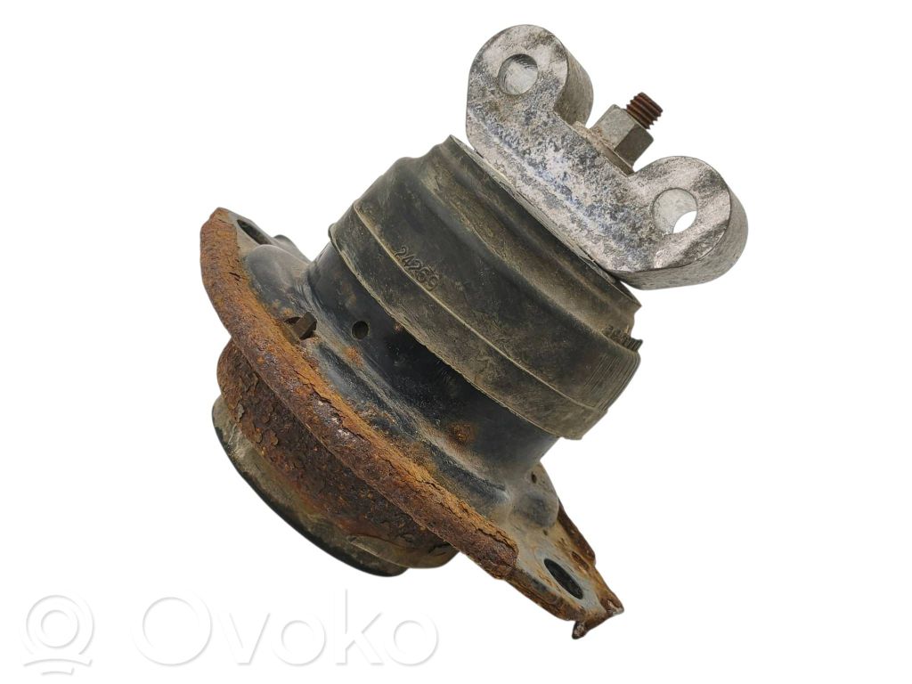 Engine mount bracket   PA30542