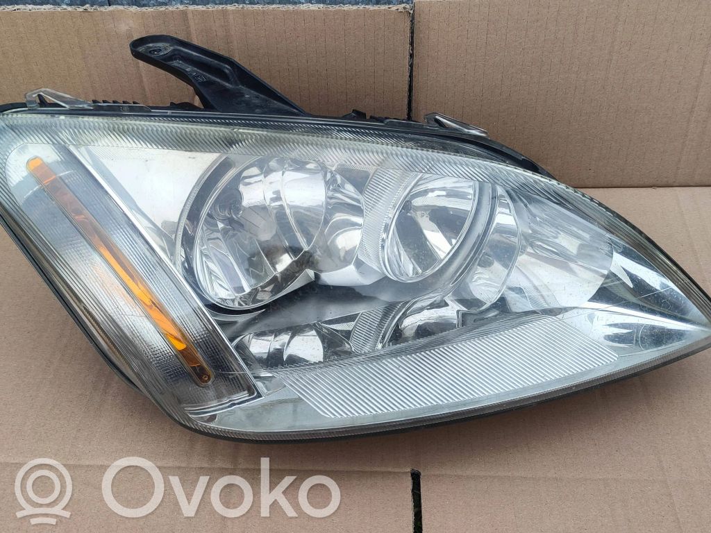 Ford Focus Scheinwerfer 