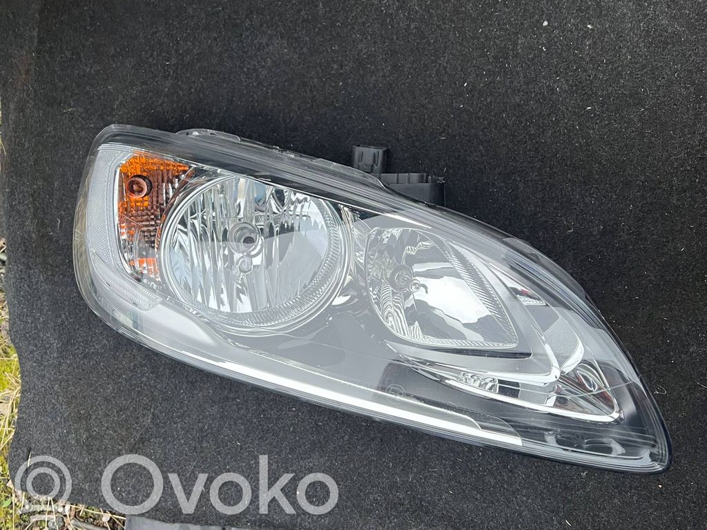 Volvo V60 Phare frontale 