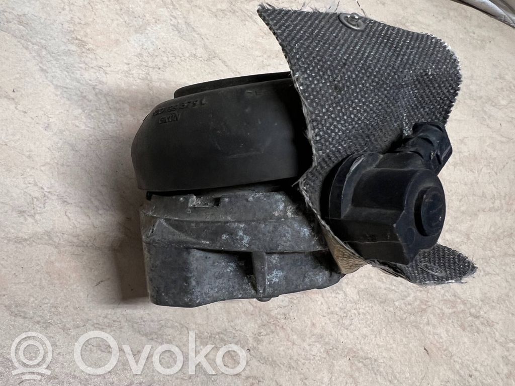 Audi A8 S8 D2 4D Engine mount bracket 