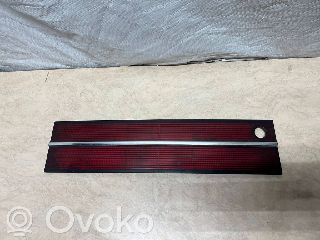 Opel Senator A Copertura striscia fanale posteriore/targa 