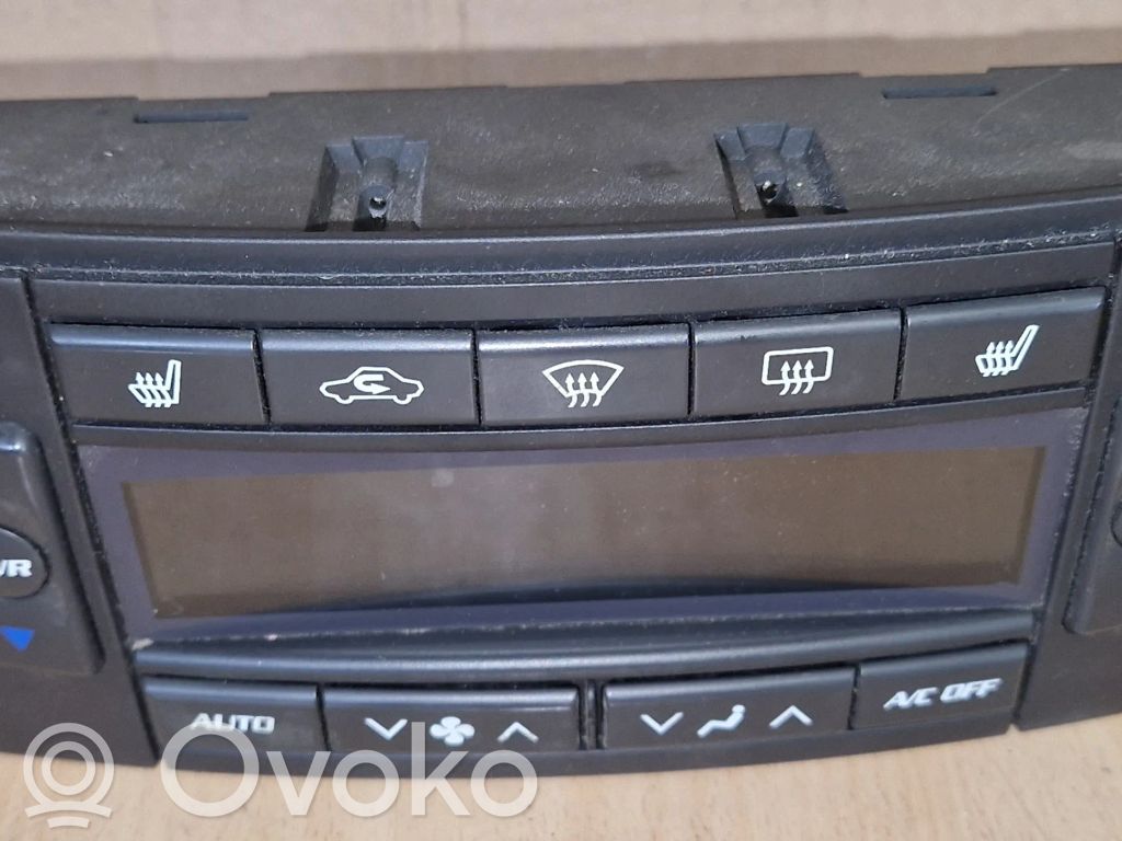 Cadillac SRX Climate control unit 