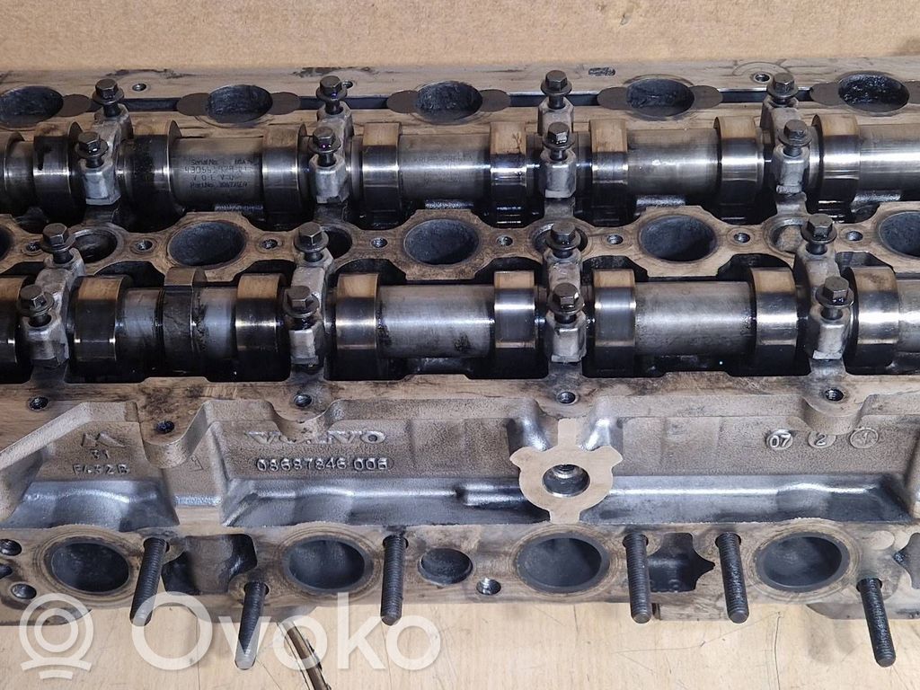 Volvo S80 Engine head 
