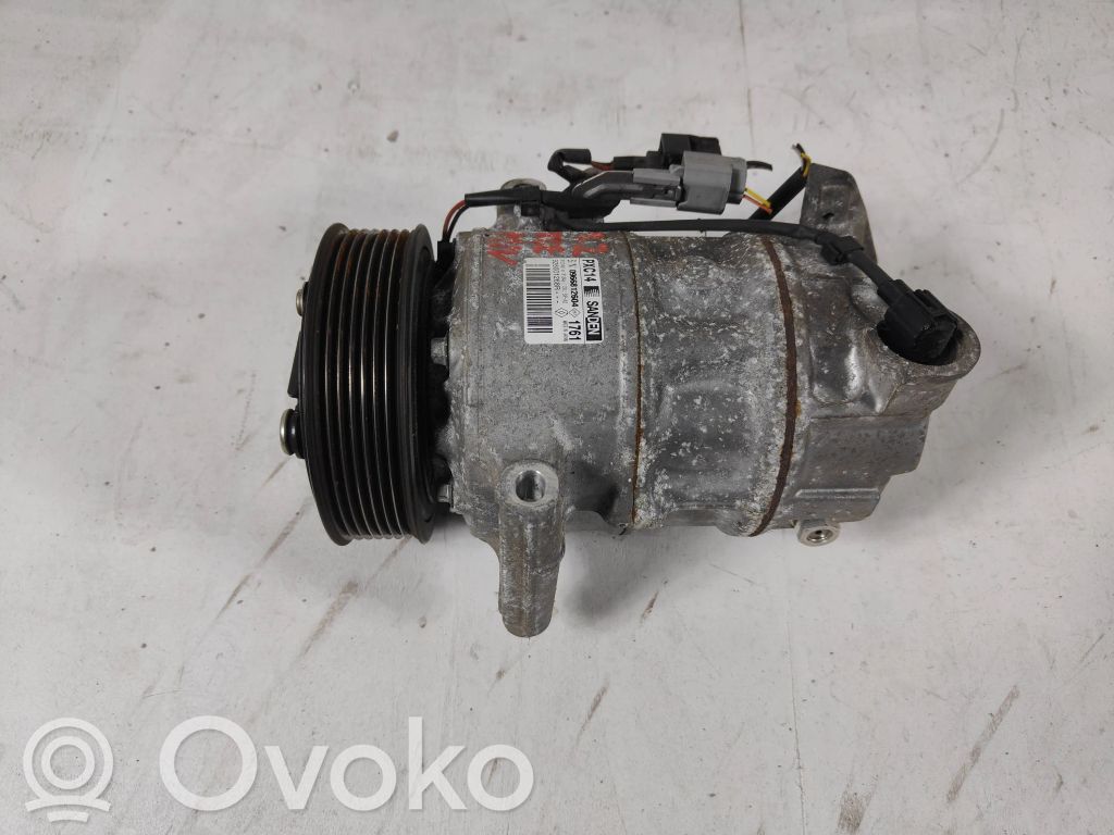 Renault Megane IV Kompresor / Sprężarka klimatyzacji A/C 