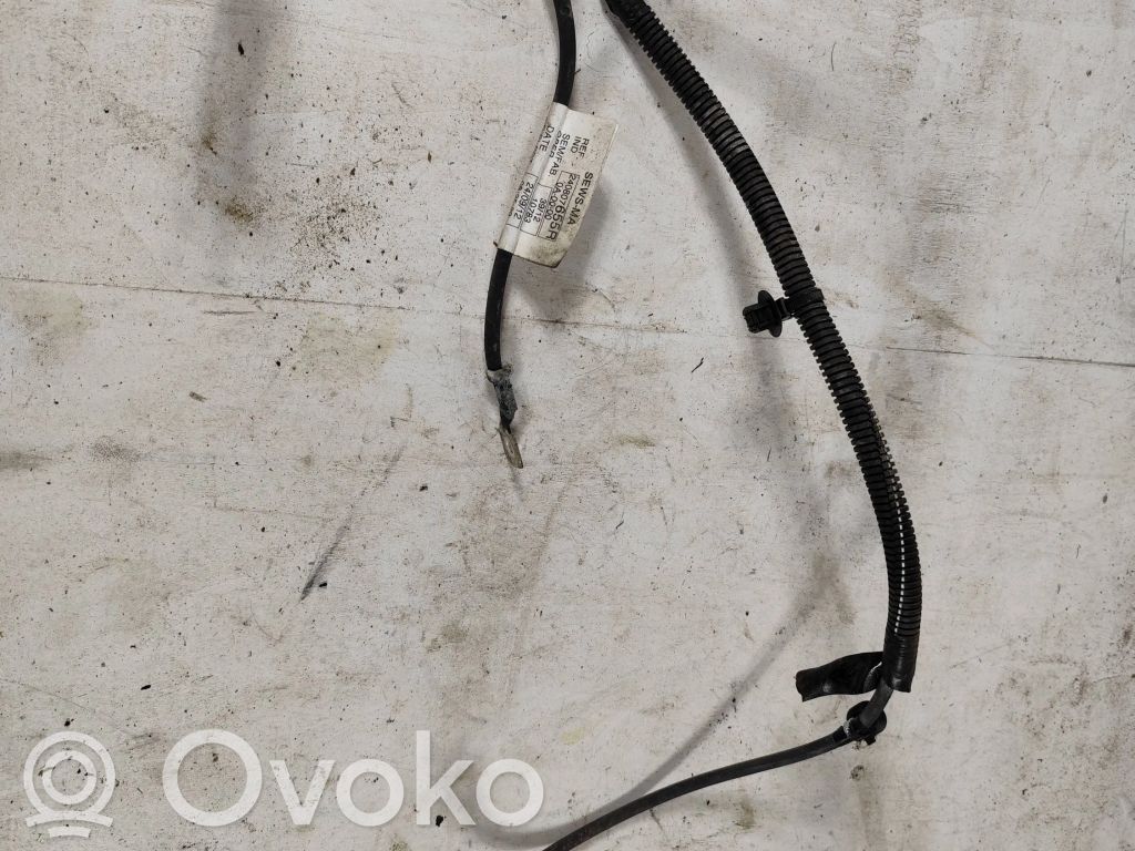 Renault Clio IV Maakaapeli, akku 