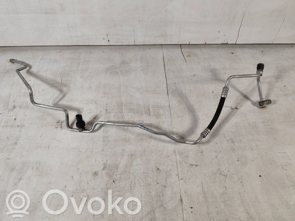 BMW 5 E60 E61 Ilmastointilaitteen putki (A/C) 