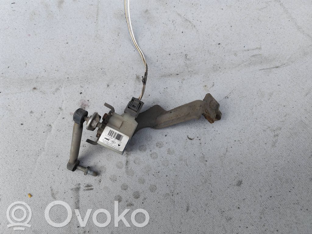 Czujnik poziomowania świateł osi tylnej   538210001R,2810110945,89902373