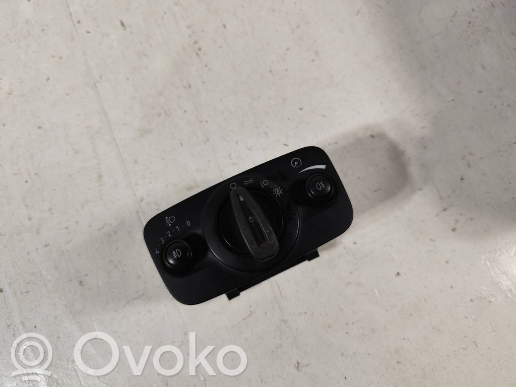 Ford C-MAX II Light switch 
