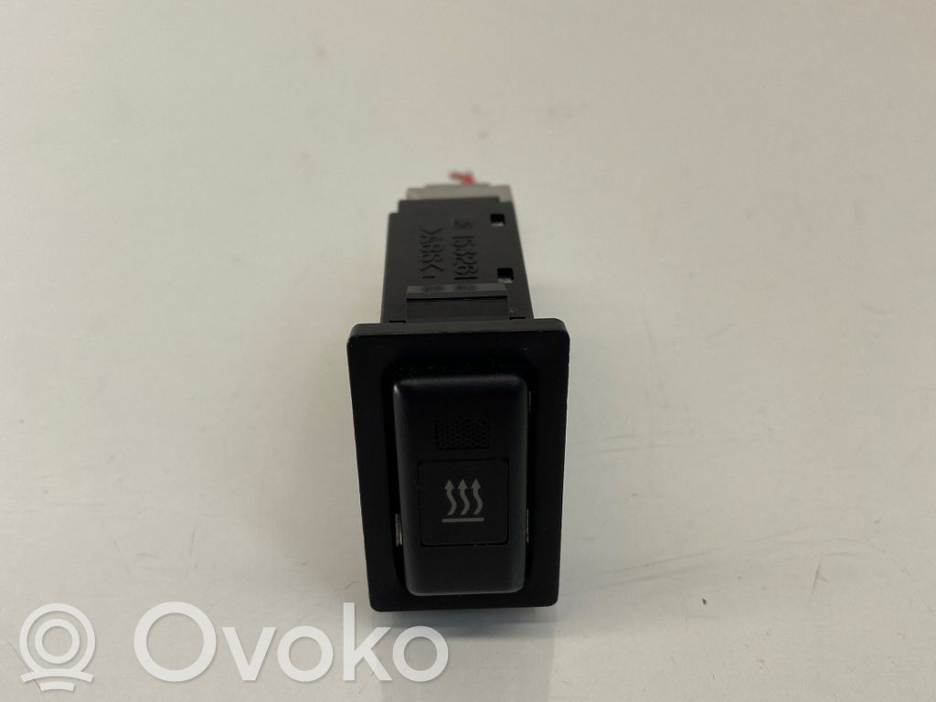 Windscreen/window heater switch   153337,153261