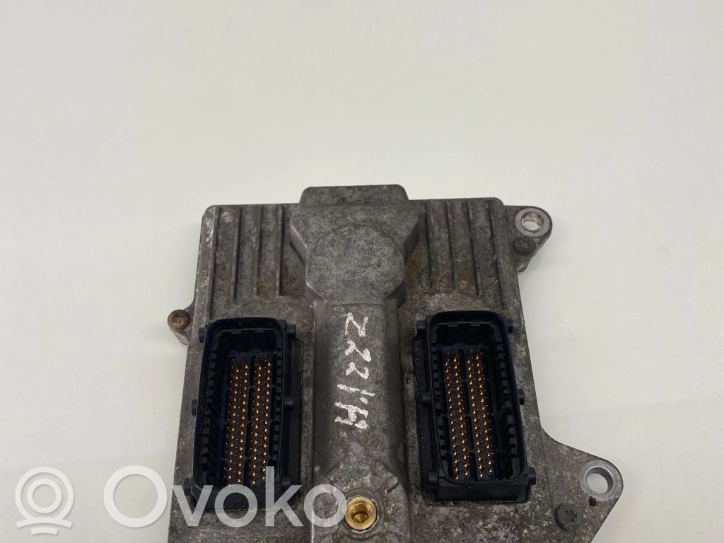 Opel Vectra C Engine control unit/module 