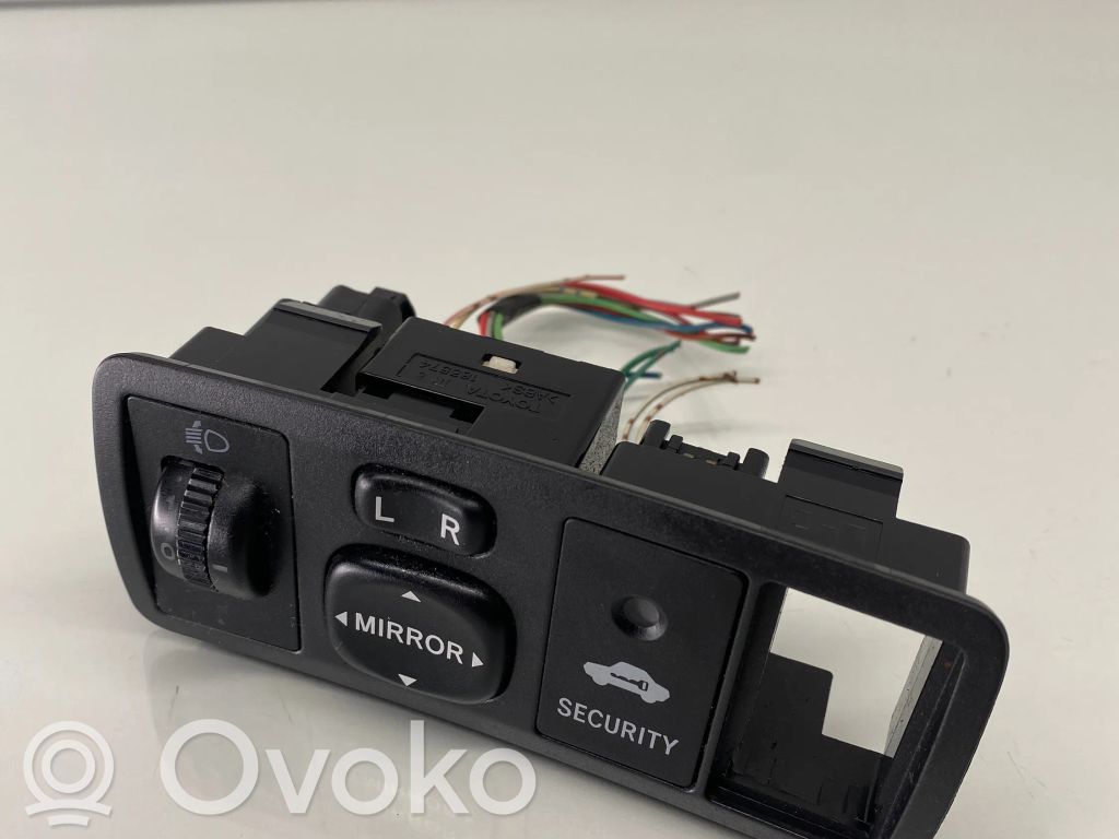 Toyota Corolla E120 E130 Wing mirror switch 