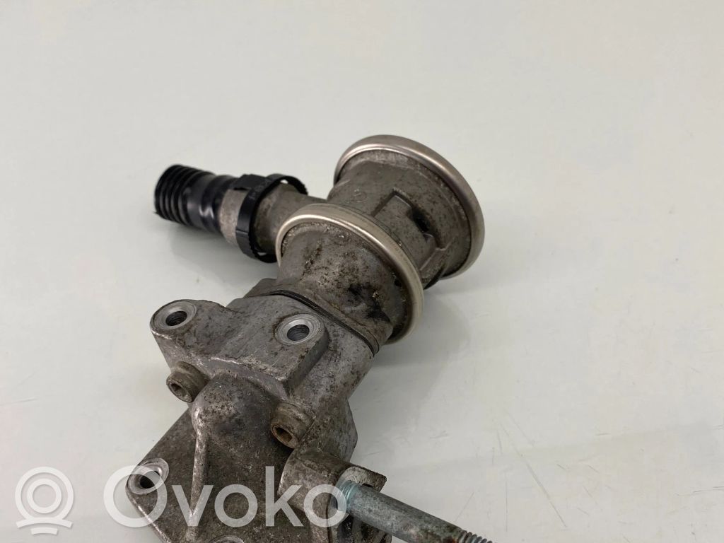 Volkswagen Golf V Válvula EGR 