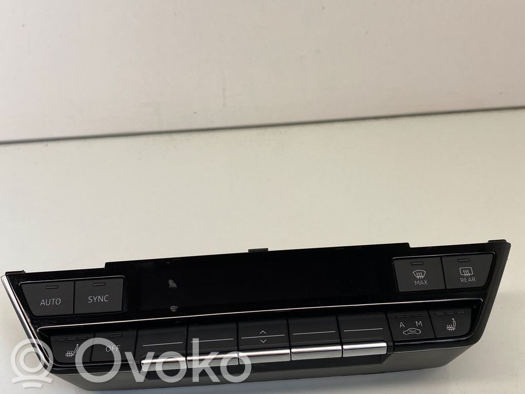 Audi Q4 Sportback e-tron Climate control unit 