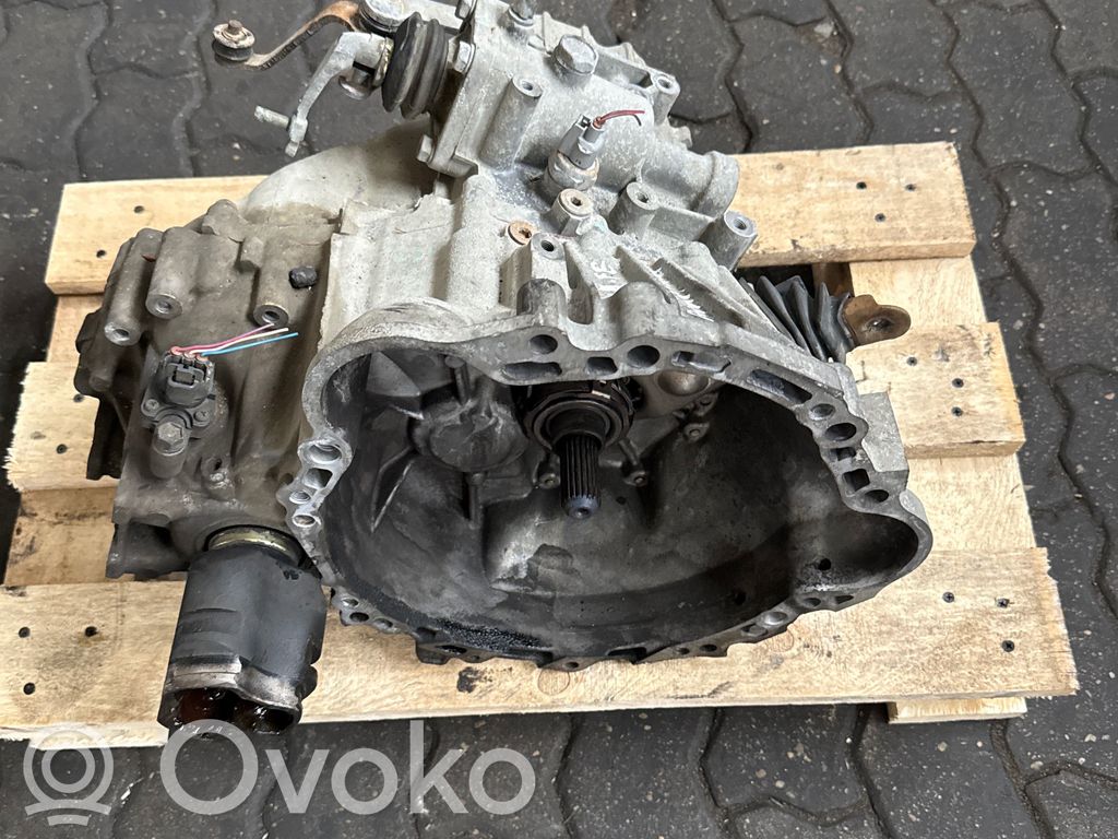 Toyota Avensis T220 Manual 5 speed gearbox 