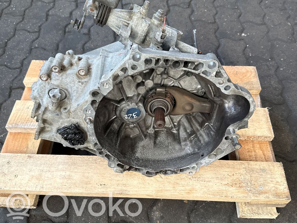 Toyota Avensis T250 Manual 5 speed gearbox 