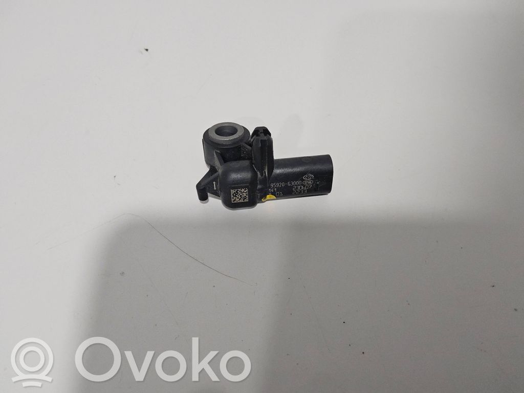 Hyundai i30 Sensor impacto/accidente para activar Airbag 