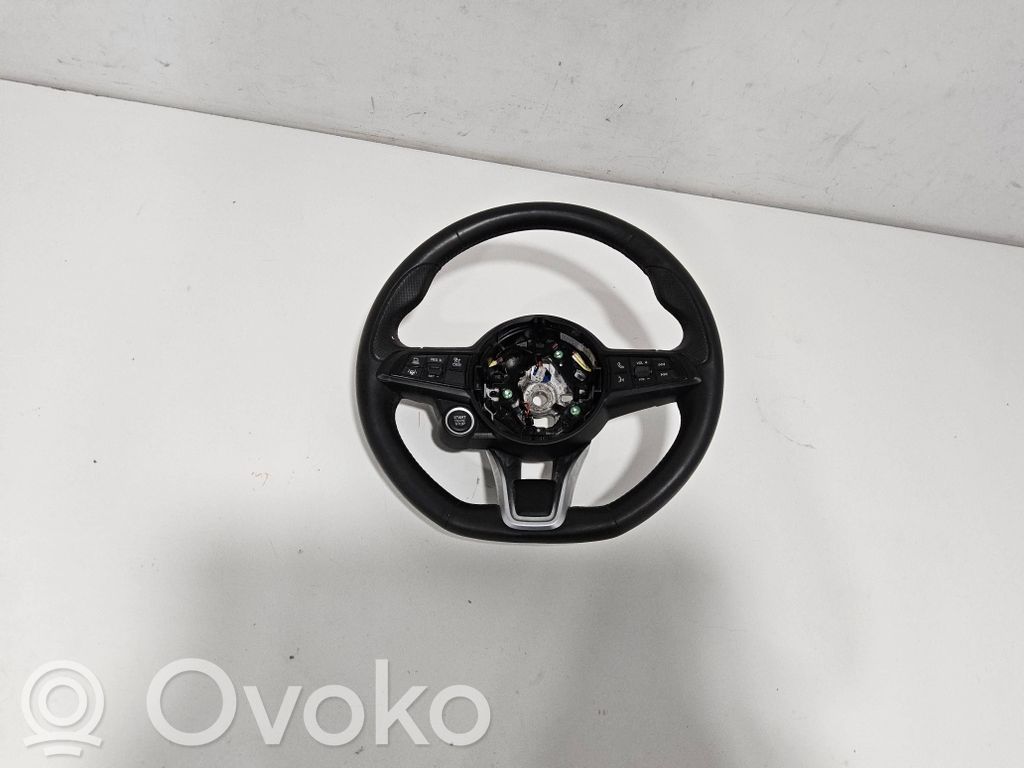Ohjauspyörä   6000630006,156150616,156150617,156117603,6000630017