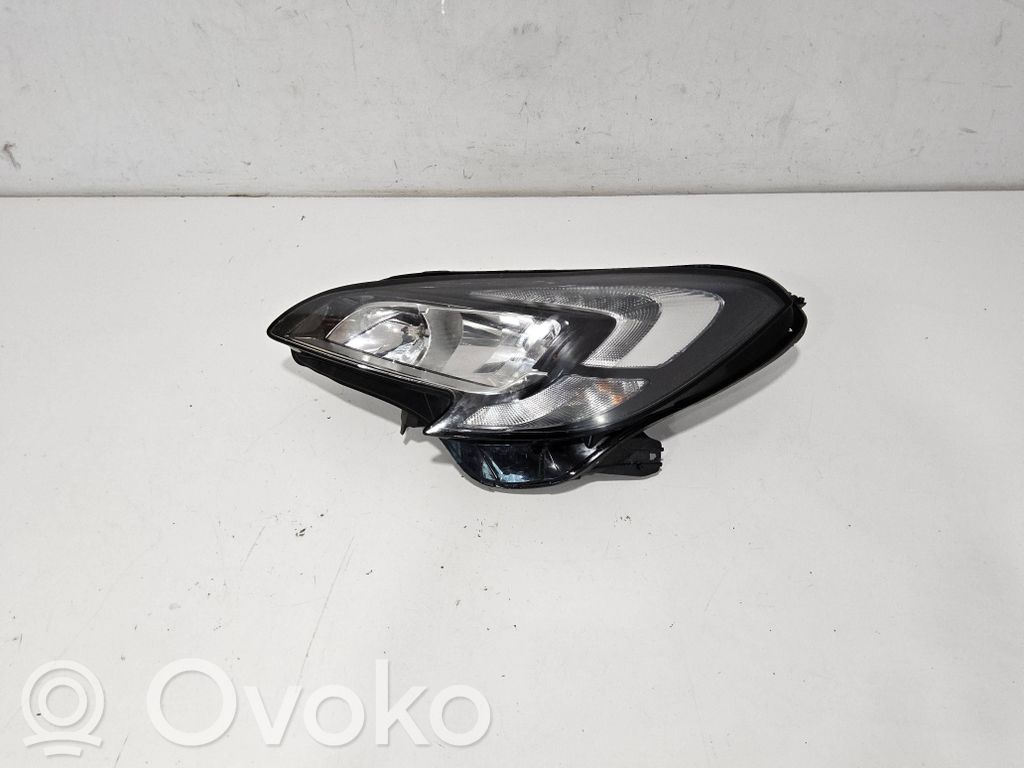 Opel Corsa E Headlight/headlamp 