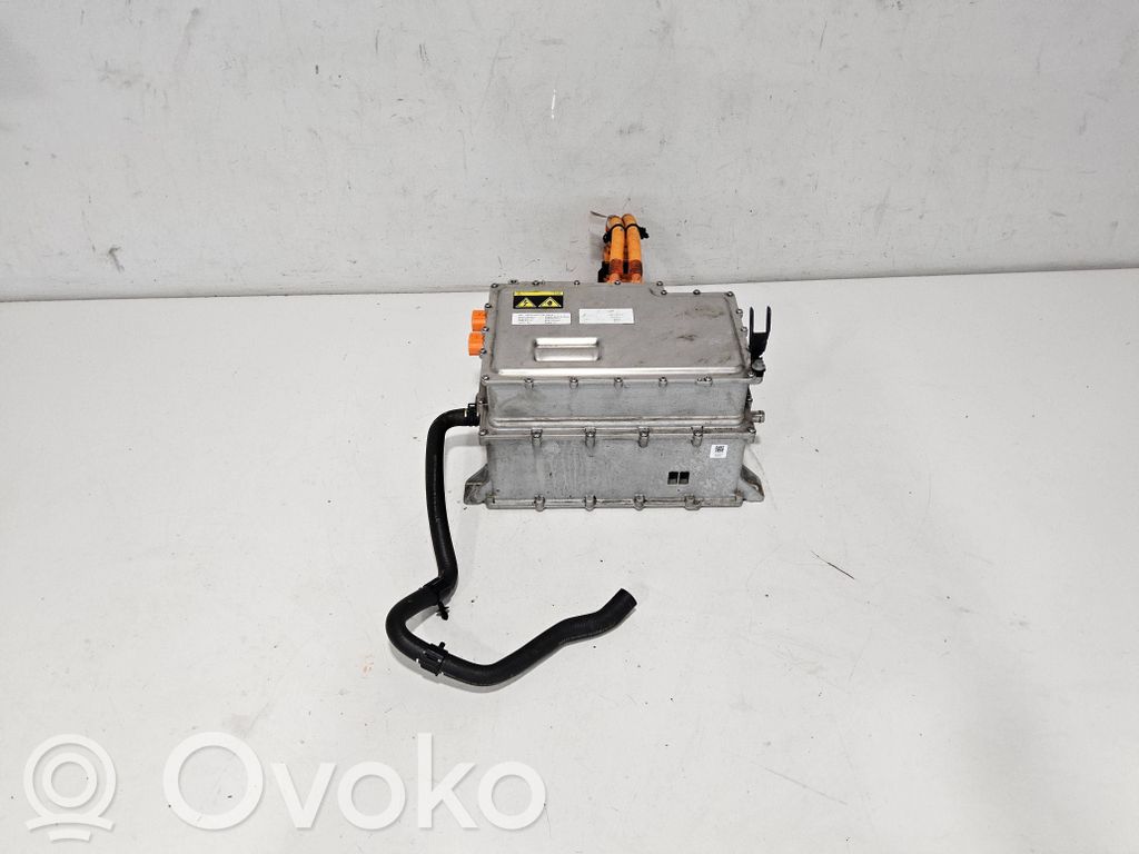 Polestar 4 Inversor/convertidor de voltaje 
