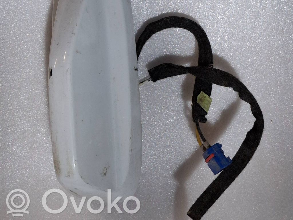 GPS-pystyantenni   81077GW7A,00532161840,P6DE46GW7AA