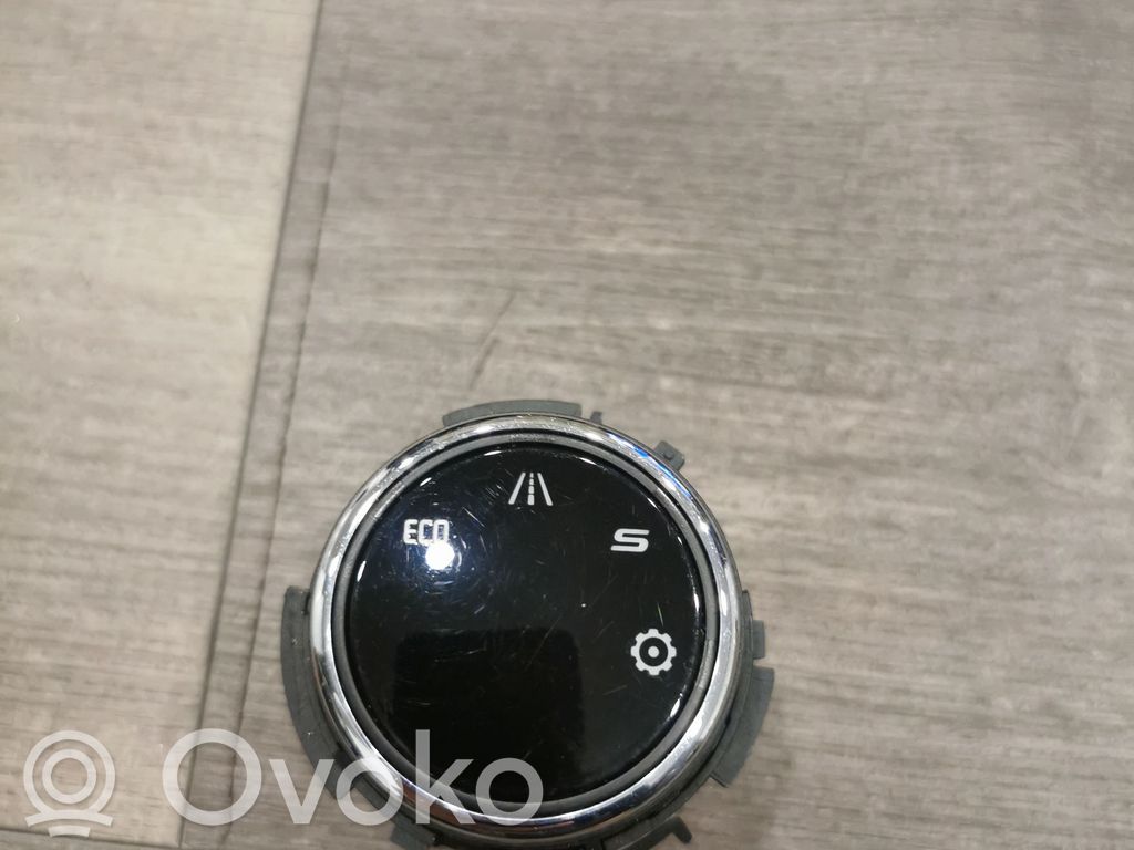 Seat Ateca Suspension ride height/mode switch 